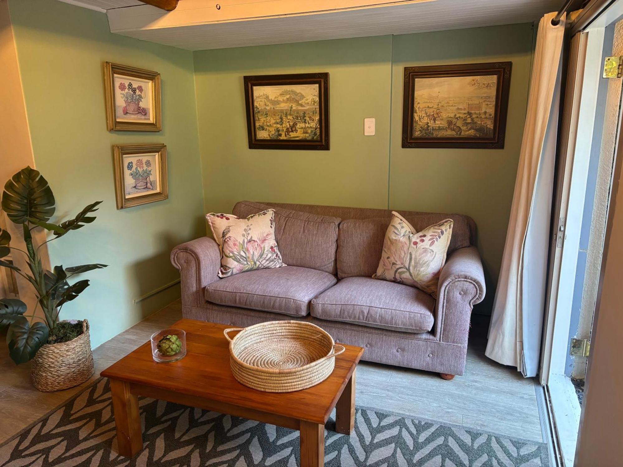 In The Vine Country Manor Guesthouse Stellenbosch Ngoại thất bức ảnh